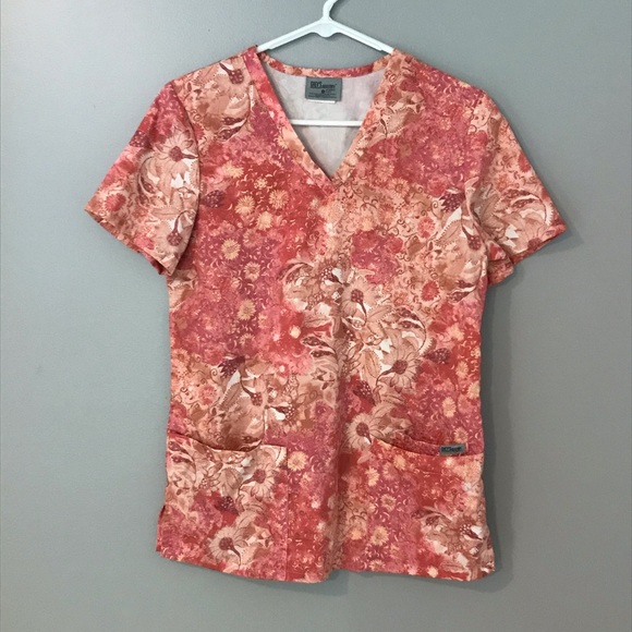 Scrub Top - Picture 1 of 4